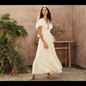 Dôen Tarragon Dress in Nutmilk